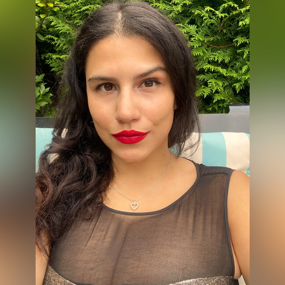 Meet your Posher, Camille